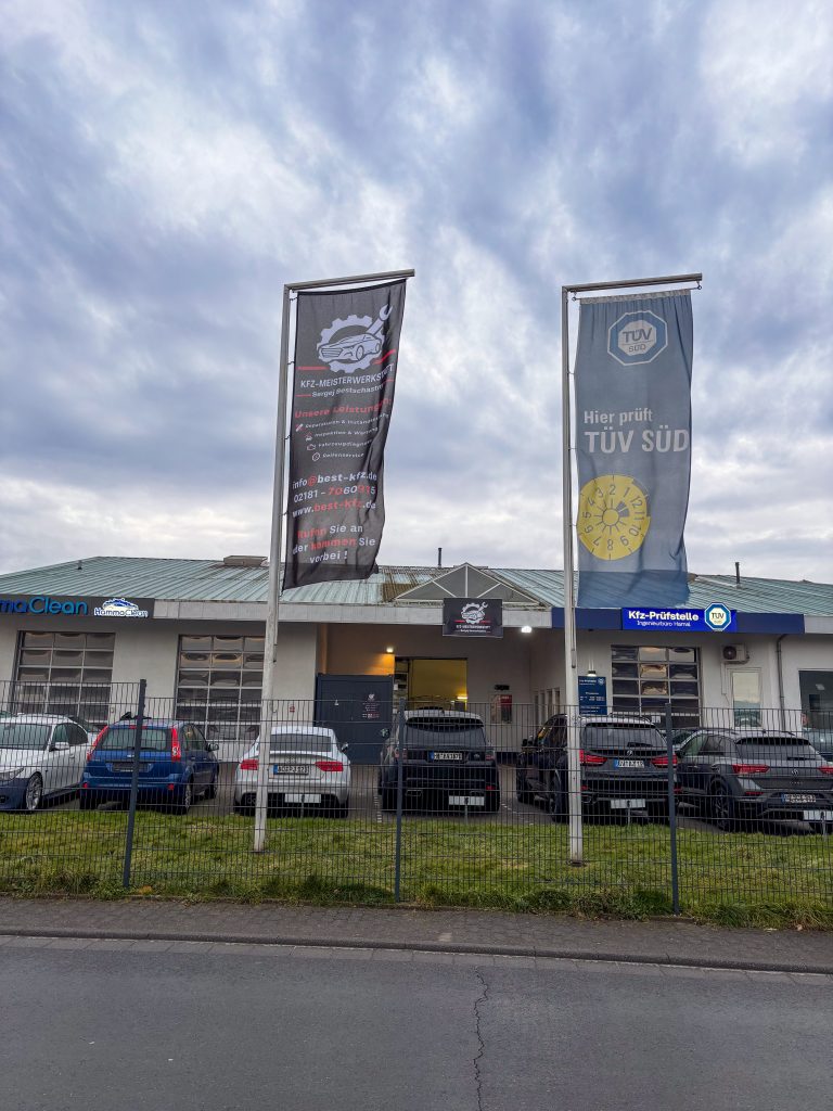 KFZ-Meisterwerkstatt Grevenbroich blick von der Rudolf-Diesel-Straße. Frontal